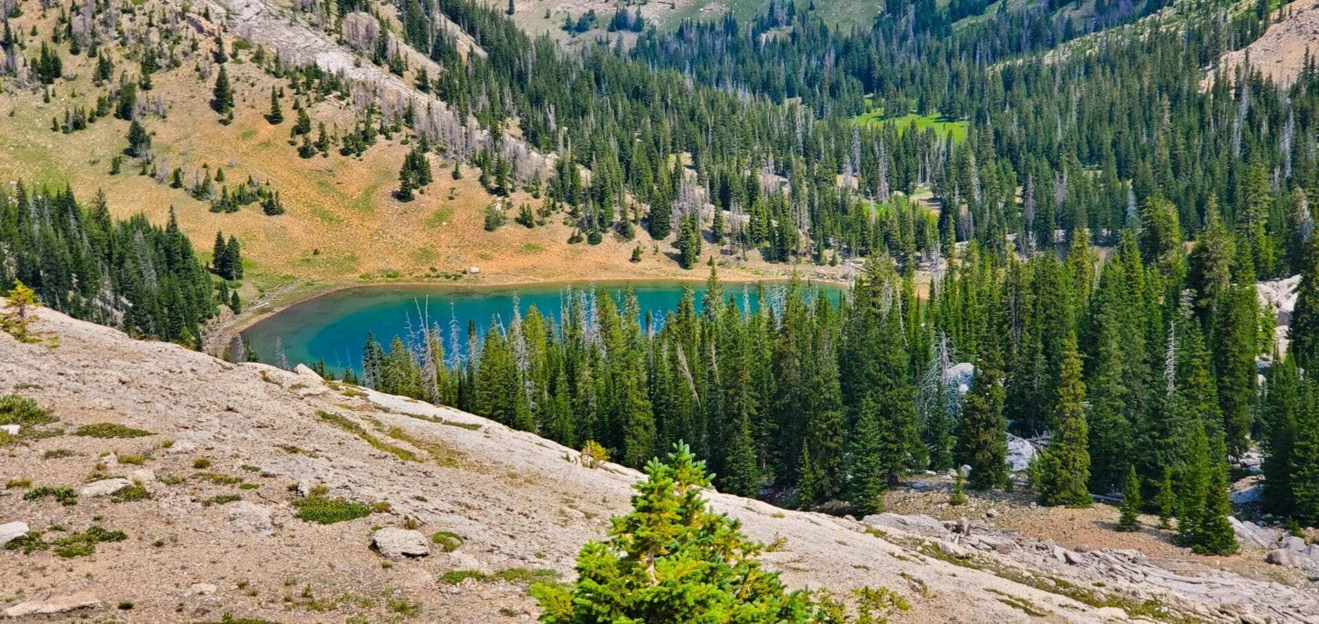 Review 9 Miles Hiking Gypsum Creek Lakes, Wind River Range